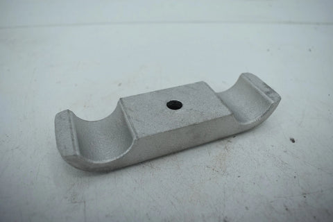 ENGINE MOUNT'S BRACKET